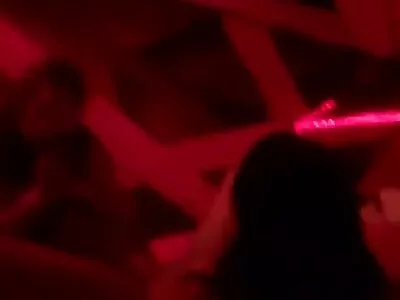 Busty MILF knullar svensk privat porr vän