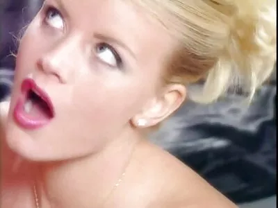 Desi babe blir ansluten med äldre damer porrfilm kuk